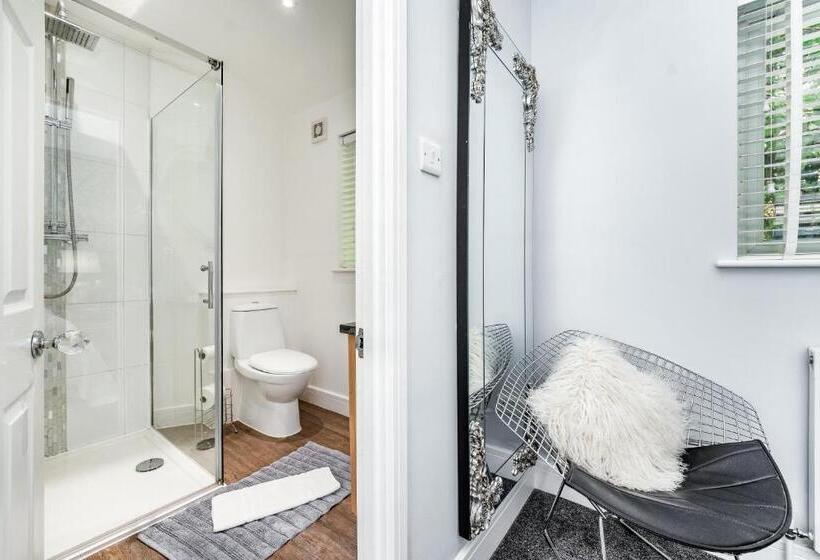 Newmarket Boutique Apartments