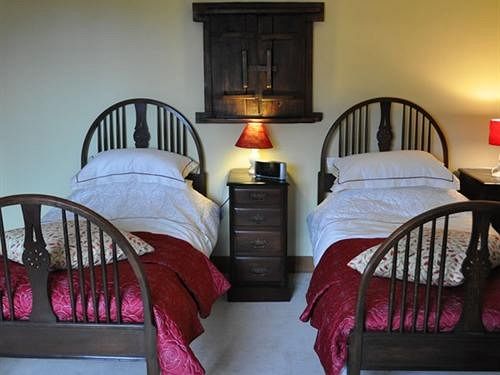 تختخواب و صبحانه Old Ivy House