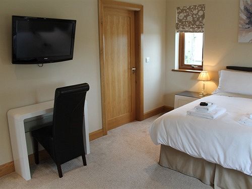 بنسيون Agivey Lodge