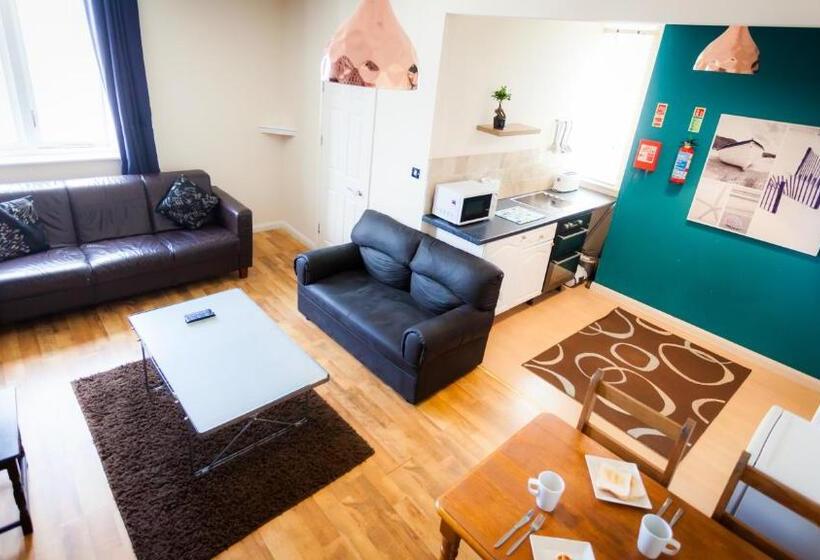 ペンション Albion House