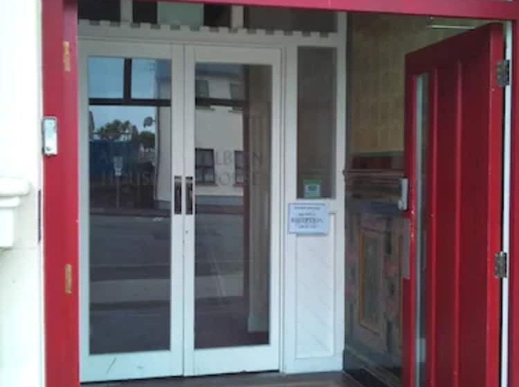 ペンション Albion House