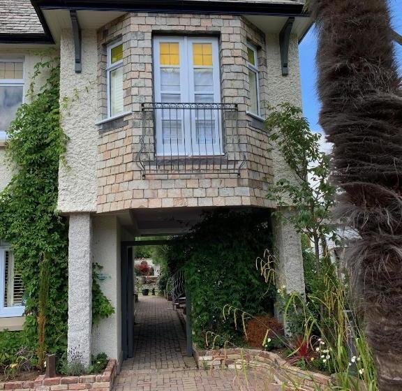 פנסיון Bradleigh Lodge