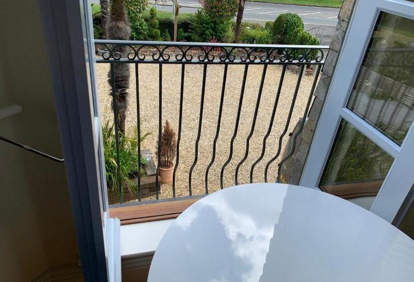 פנסיון Bradleigh Lodge