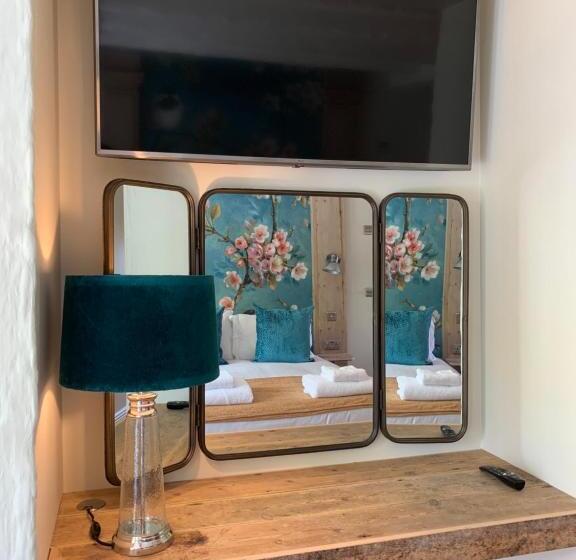 פנסיון Bradleigh Lodge