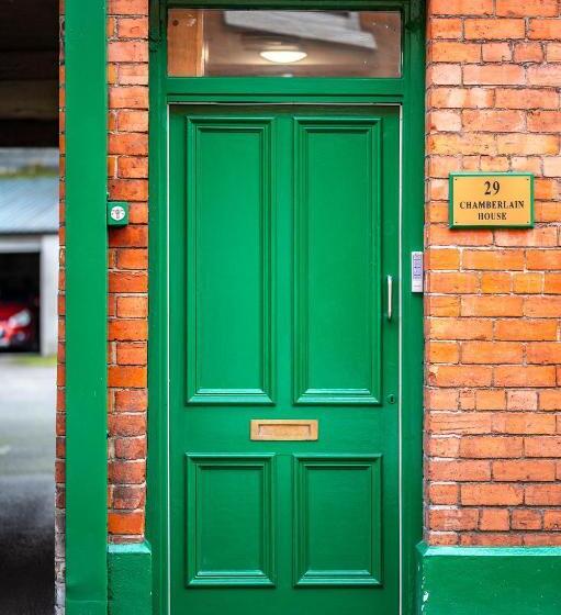 פנסיון Chamberlain House