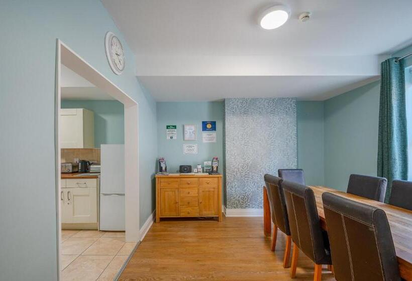 פנסיון Chamberlain House