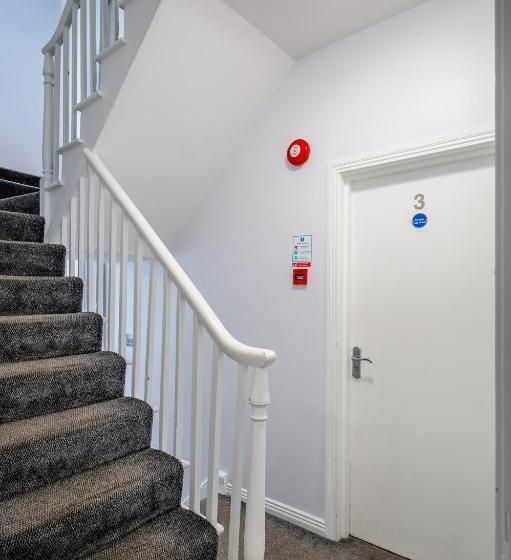 פנסיון Chamberlain House