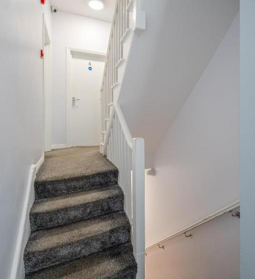 פנסיון Chamberlain House