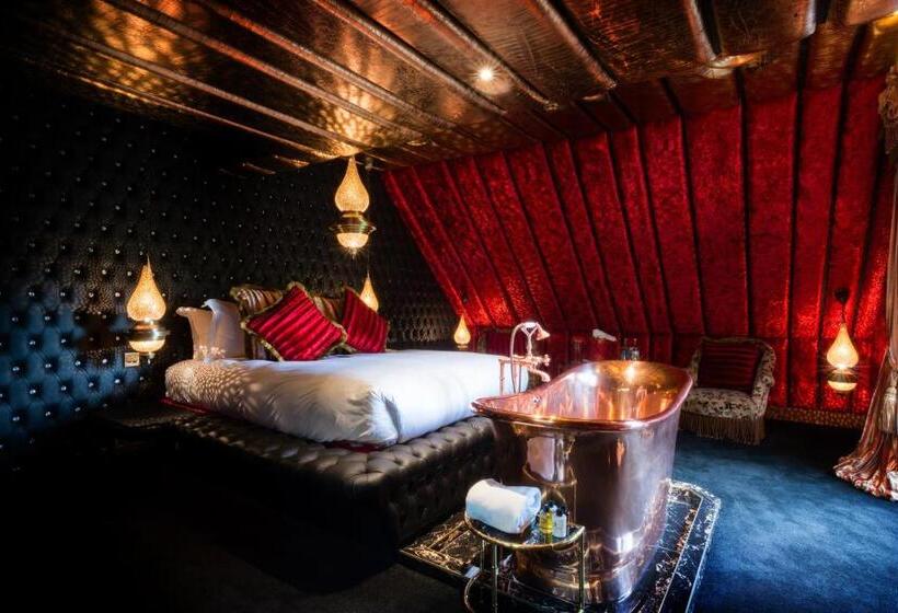 بنسيون Crazy Bear  Stadhampton