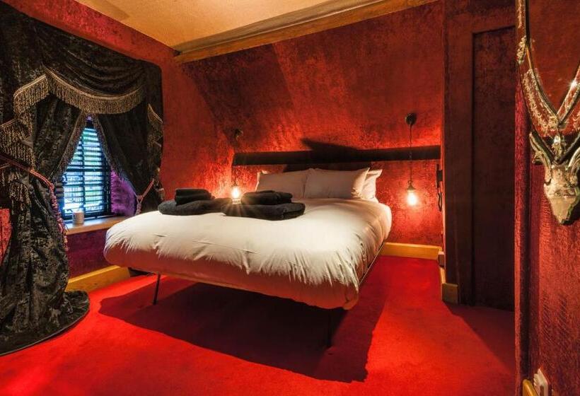 膳宿费 Crazy Bear  Stadhampton