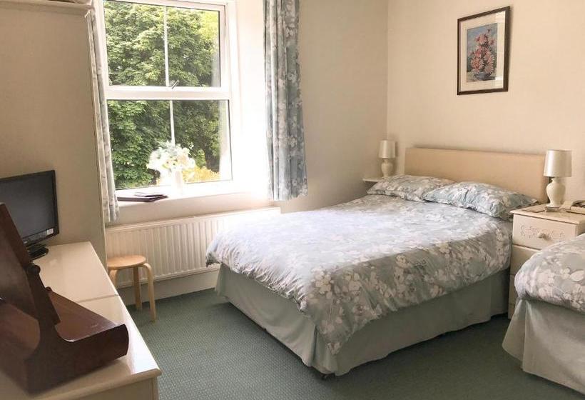 ペンション Elerkey Guest House