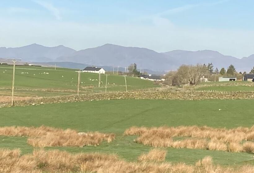 Пансион Llwyn Onn Guest House, North Wales