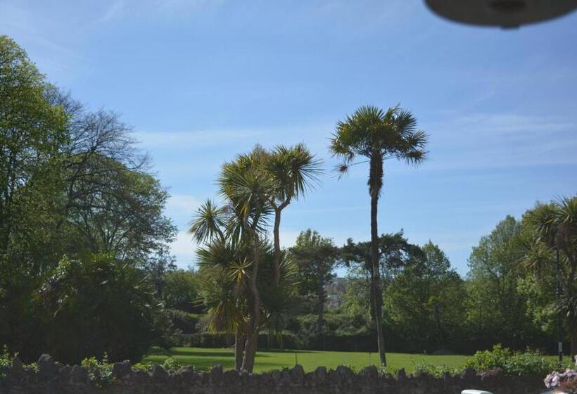 بنسيون Merriedale Guest House