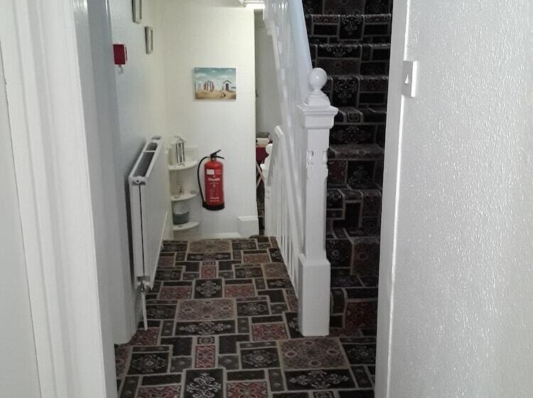 پانسیون Merriedale Guest House