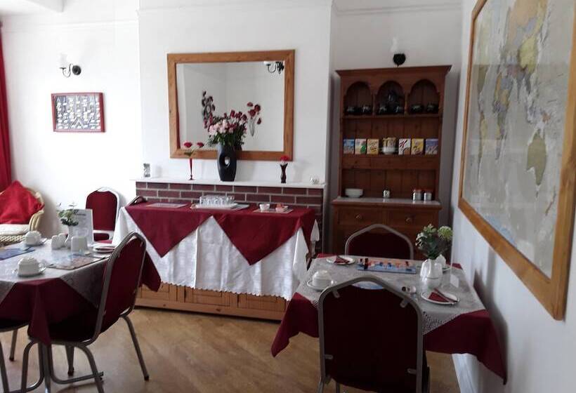 پانسیون Merriedale Guest House