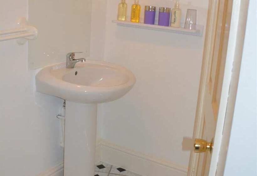 پانسیون Merriedale Guest House