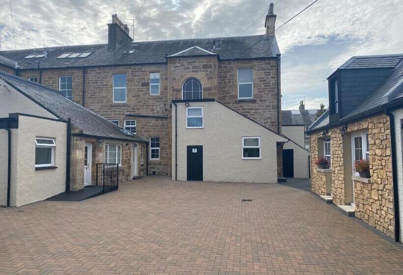 Пансион Miller House Courtyard