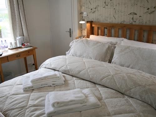 بنسيون Overcliff Lodge