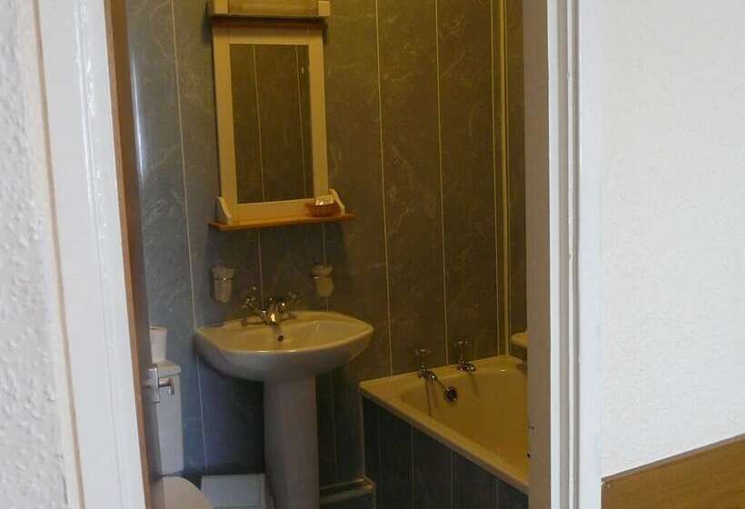 ペンション The Premier Lodge