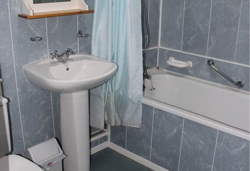 ペンション The Premier Lodge