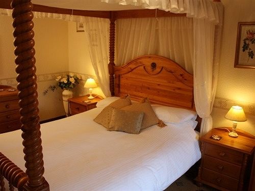 פנסיון Shawgate Farm Guest House