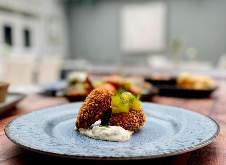 پانسیون The Cottage