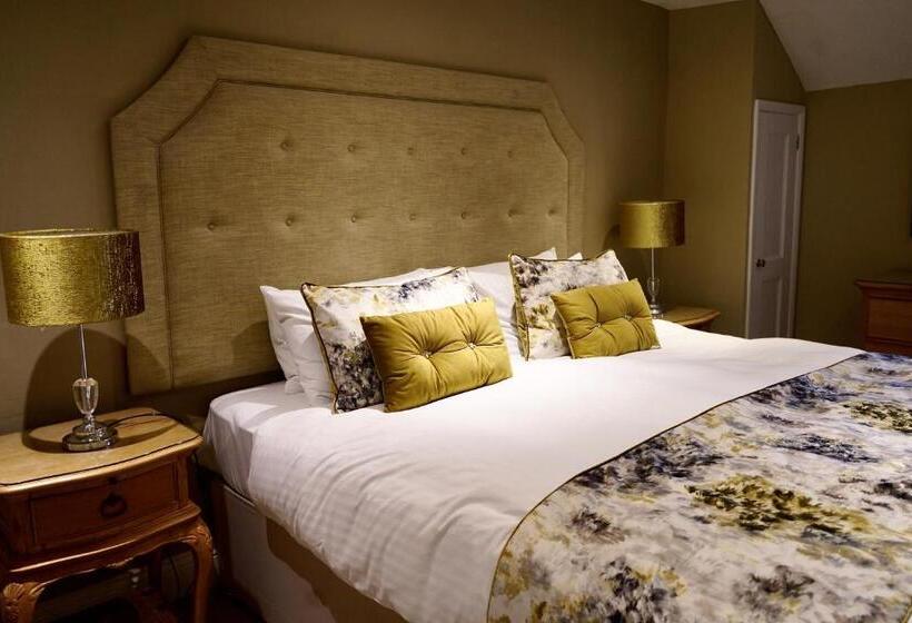 پانسیون The Cottage