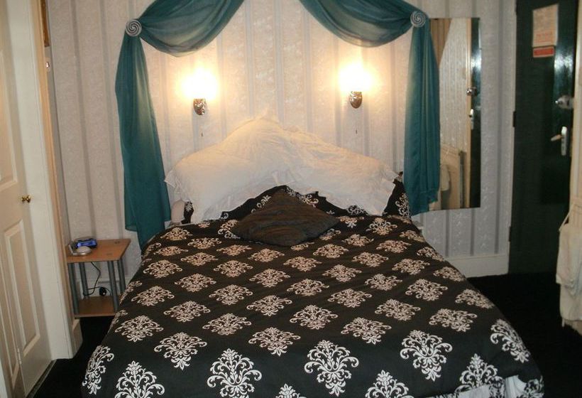 פנסיון The Croft Guest House