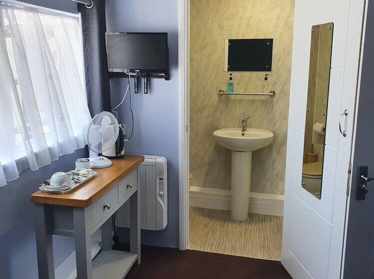 Пансион The Fountain Tavern