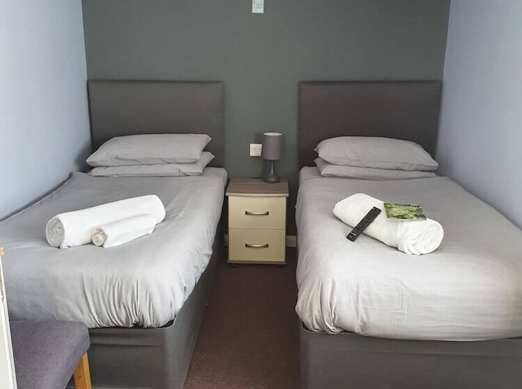 Пансион The Fountain Tavern