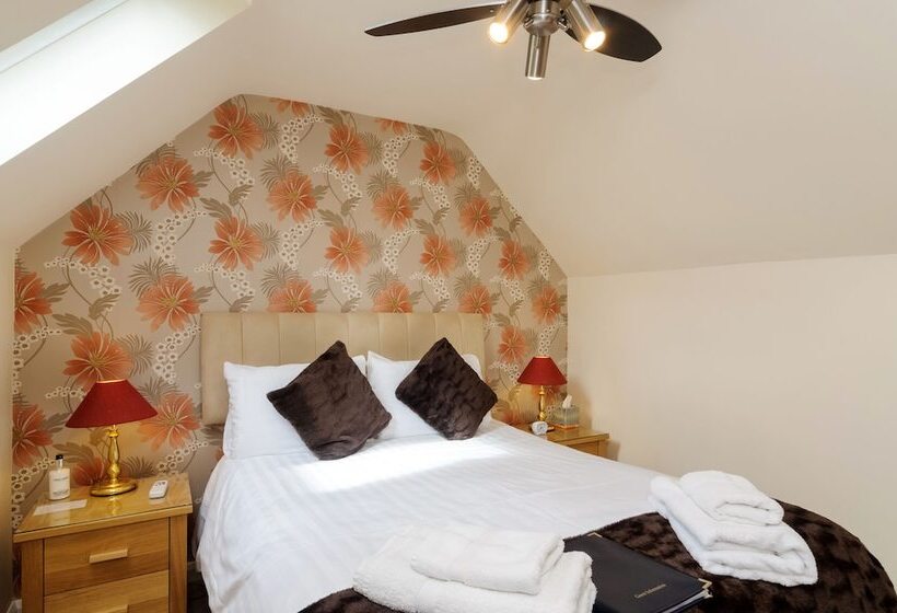 פנסיון The Gables Guest House