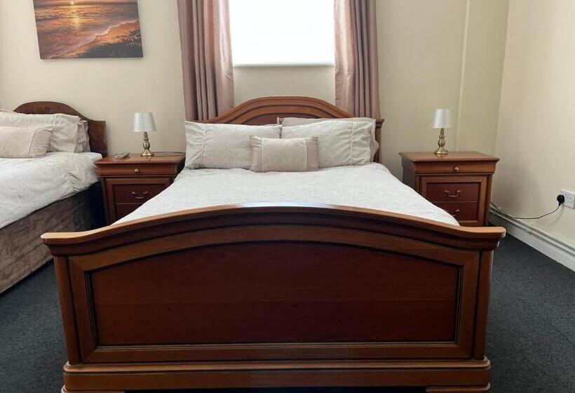 פנסיון The Goodlife Guesthouse