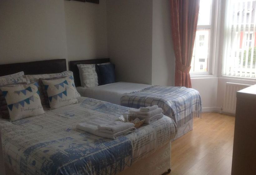 Пансион The Lighthouse Guesthouse