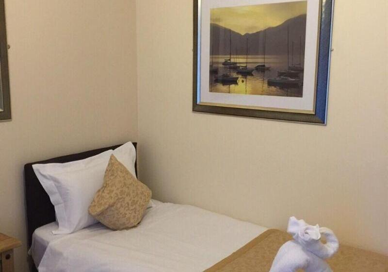 膳宿费 The Waverley Guest House