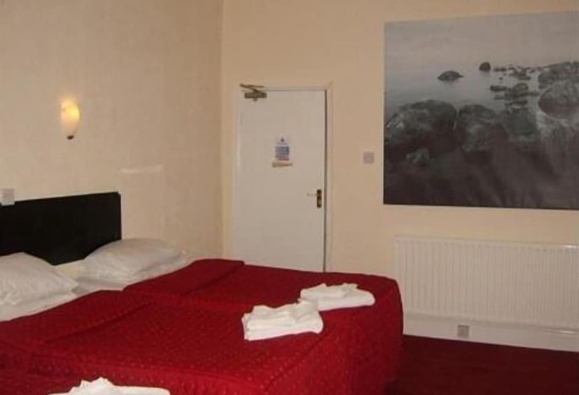 بنسيون Trinity Guest House