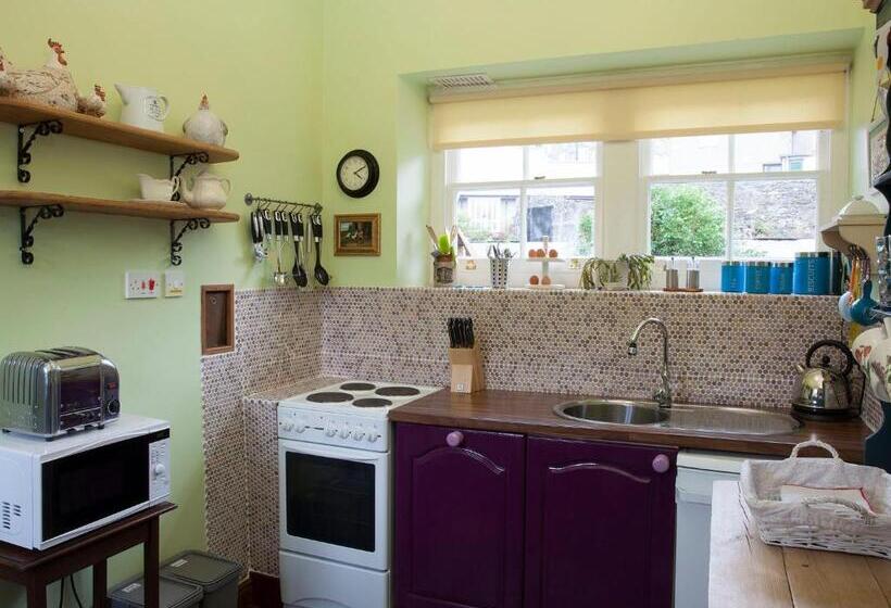 Plas Gwyn B&b And Holiday Cottage