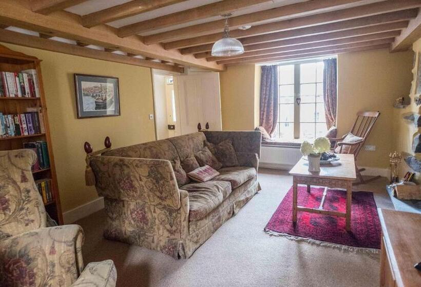 Plas Gwyn B&b And Holiday Cottage