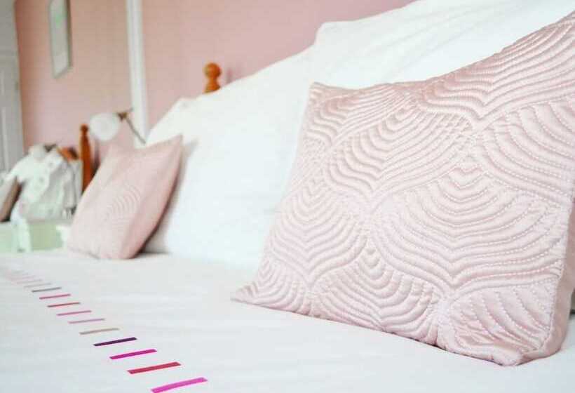 Quixhill Denstone Dove Meadow B & B