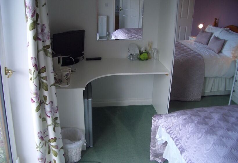 Quixhill Denstone Dove Meadow B & B