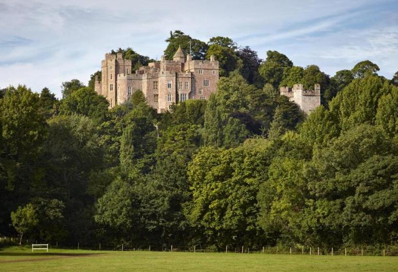 Stones Hotel And Bar