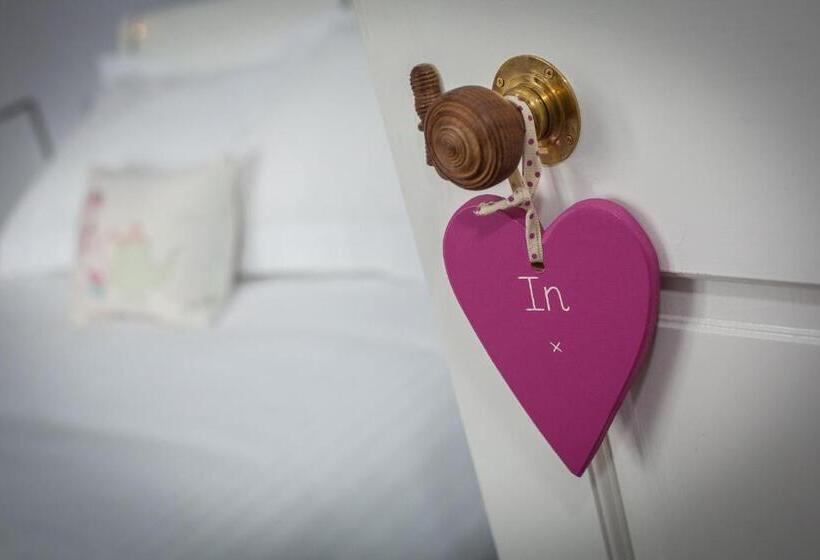 Studios At Glenthorne