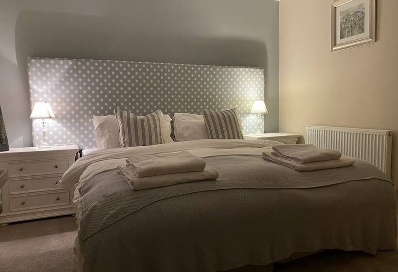 The Gables Bed & Breakfast