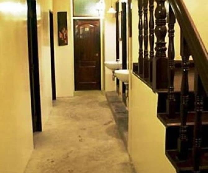 Yha Bangkok Airport Hostel