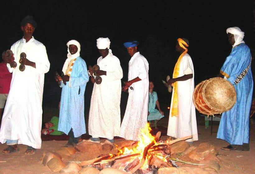 تختخواب و صبحانه Dar Paru