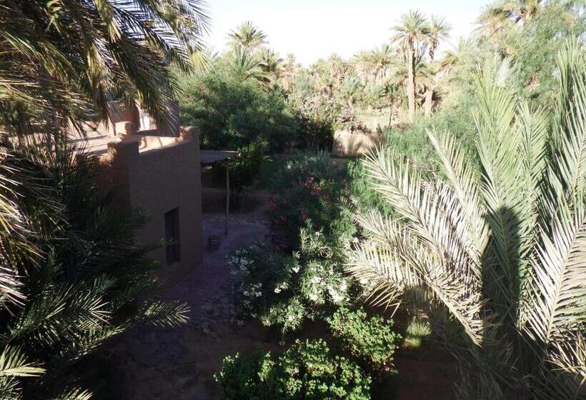 تختخواب و صبحانه Dar Paru