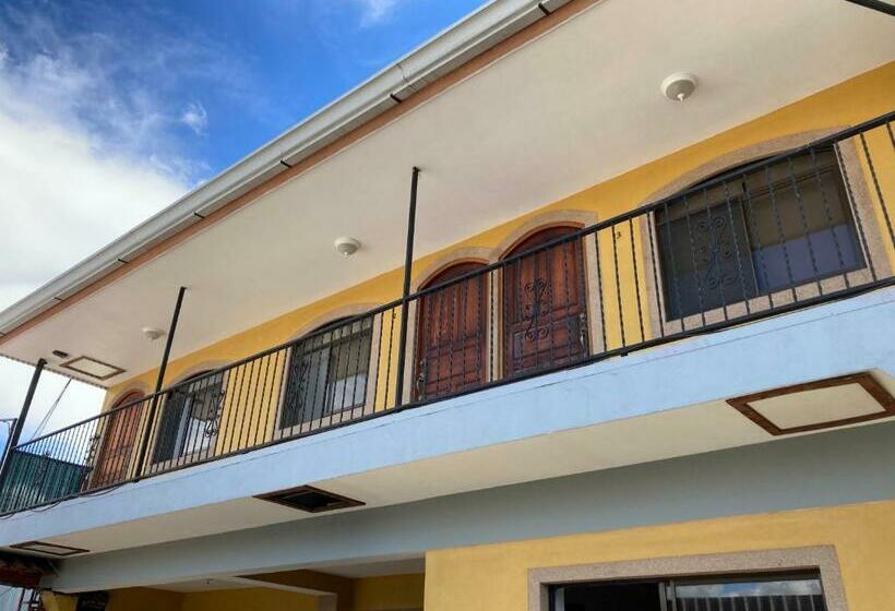 Villa Kasey Camila  5min From Sjo Airport