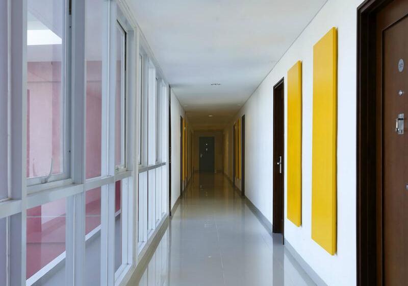 Amaris Hotel Dewi Sri