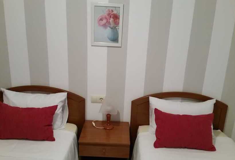 Apartamentos Timón Puerto