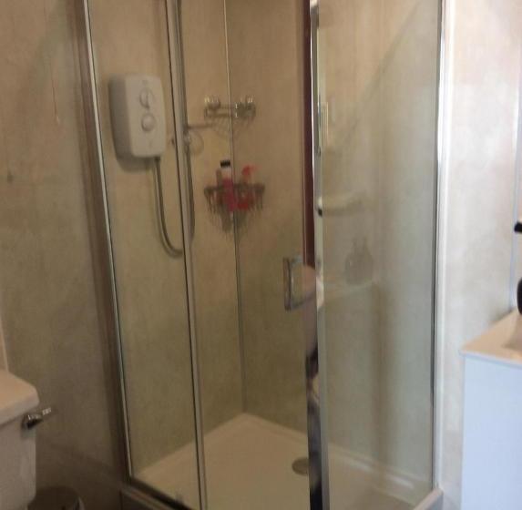 Ashgrove Bed And Breakfast