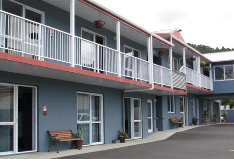 Avenue Heights Motel